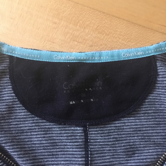 Calvin Klein performance half zip shirt - Picture 2 of 3
